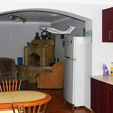 Lodge кімната з диваном *